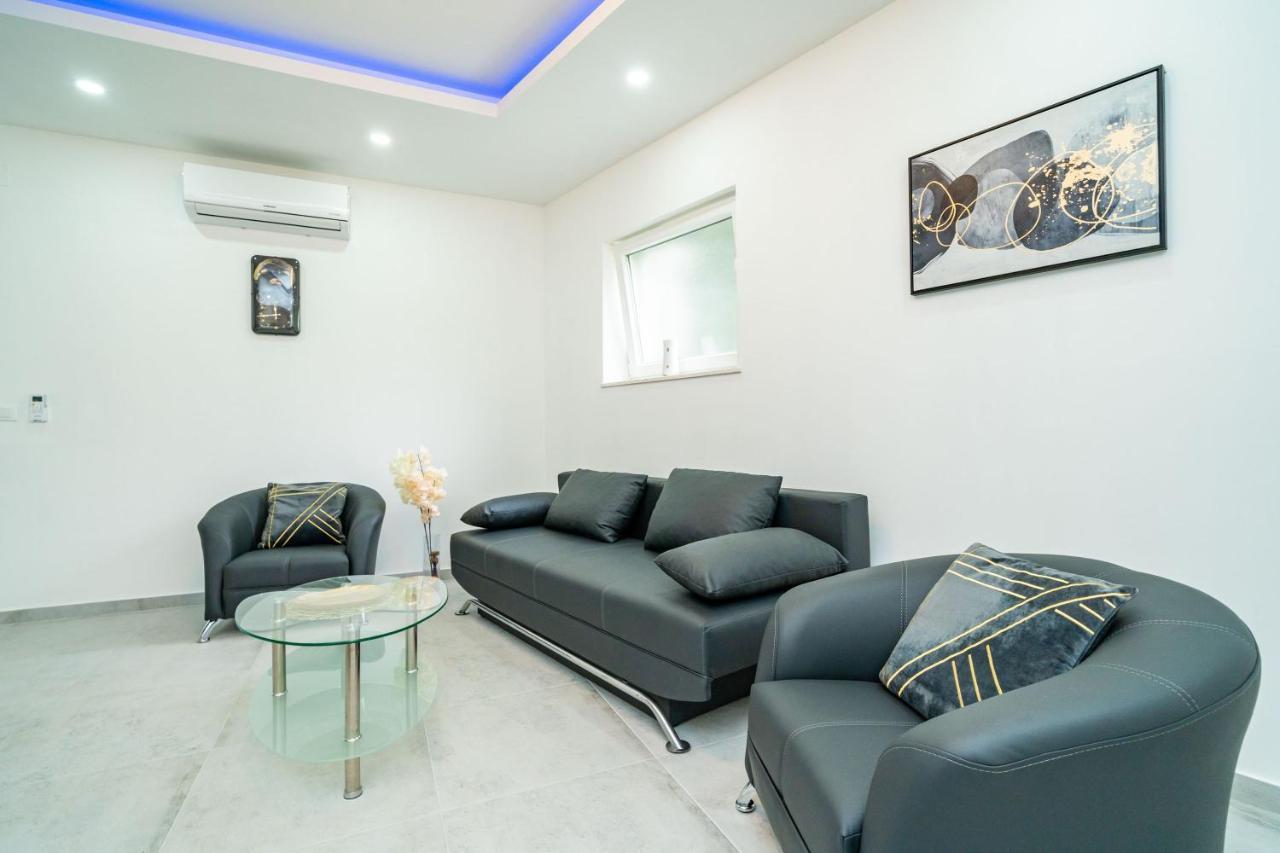 Hidden Gem Apartment Molunat Luaran gambar