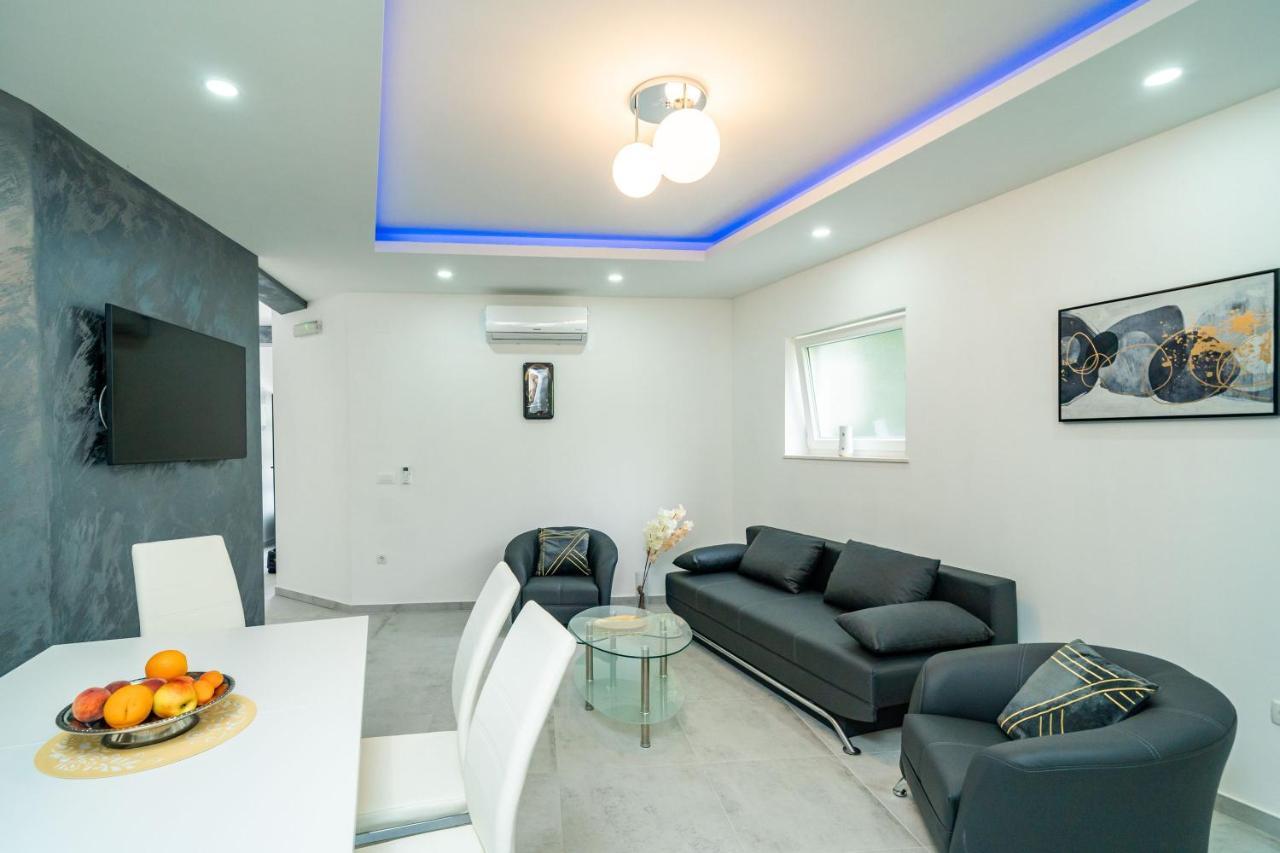 Hidden Gem Apartment Molunat Luaran gambar