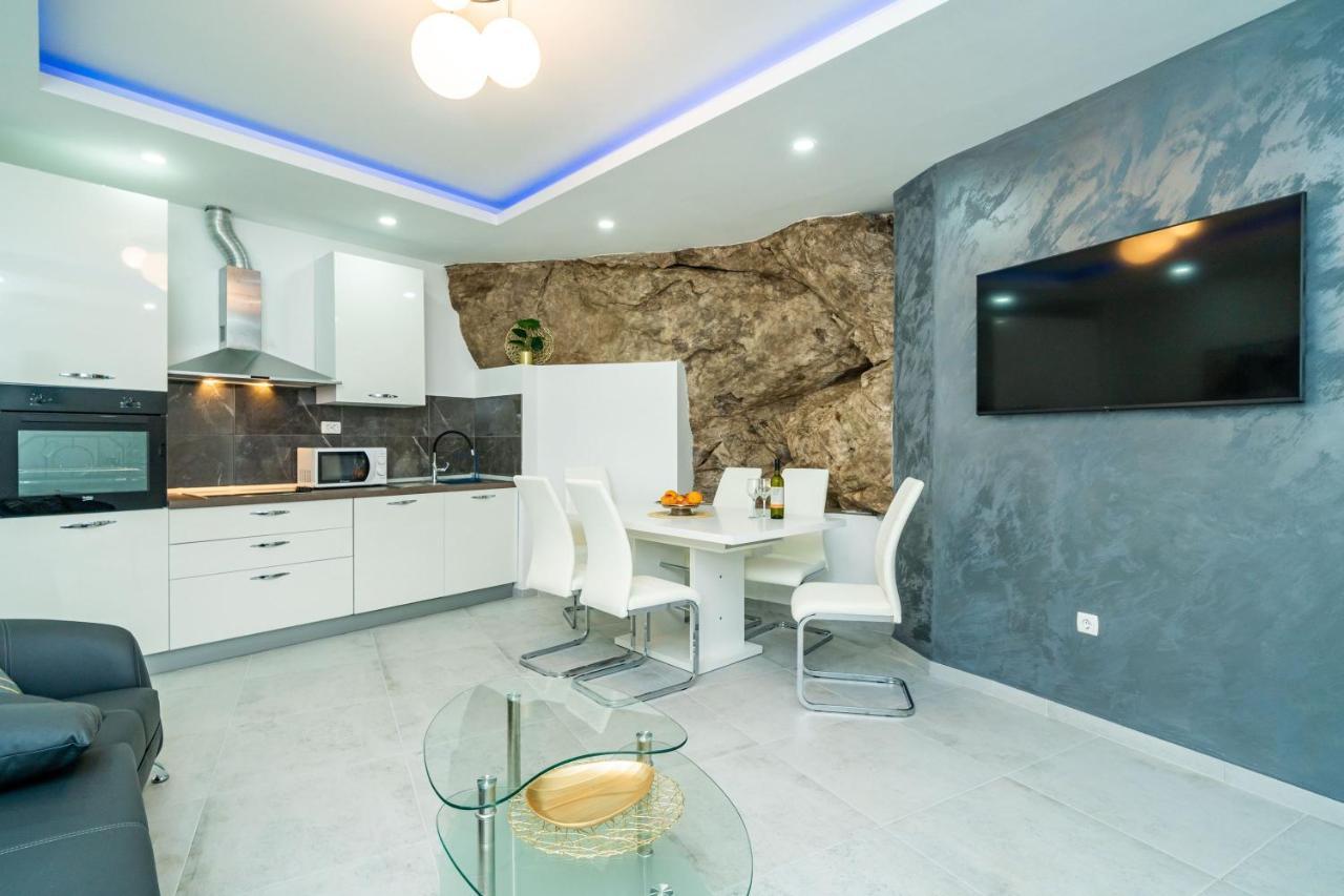 Hidden Gem Apartment Molunat Luaran gambar